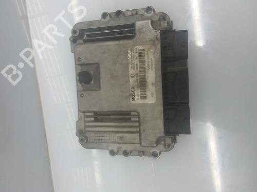 Used Engine control unit (ECU) RENAULT SCÉNIC II (JM0/1_) 1.9 dCi (JM0G, JM12, JM1G, JM2C) (120 hp) 8643235