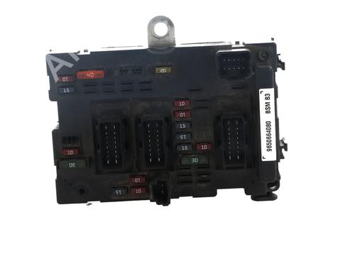 fuse-box-peugeot-307-3ac-2000-2001-2002-2003-2004-2005-2006-2007-2008-2009-2010-2011-2012-31171070 main image