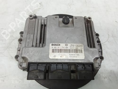 Computer motormanagement RENAULT MEGANE II Saloon (LM0/1_) [2003-2025]  8583969
