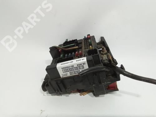 Used Fuse box Fuse box PEUGEOT 206 SW (2E/K) 1.6 16V (109 hp) 10653105 10653105