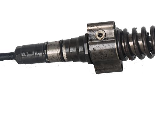 injector-vw-passat-b6-3c2-2005-2006-2007-2008-2009-2010-2011-36497297 main image