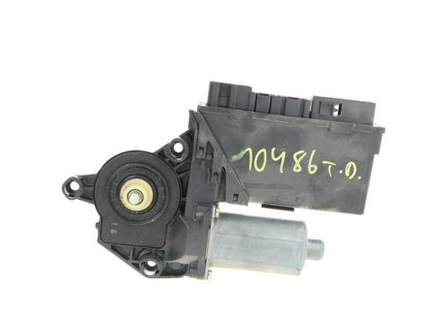 Used Right rear window motor Right rear window motor AUDI A4 B6 (8E2) 1.9 TDI (130 hp) 40445643 40445643