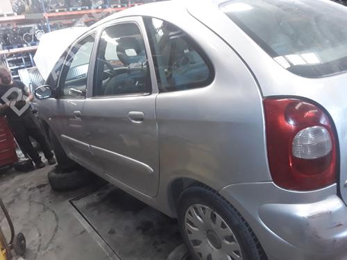 Left headlight CITROËN XSARA PICASSO (N68) 2.0 HDi | BP15514006C28