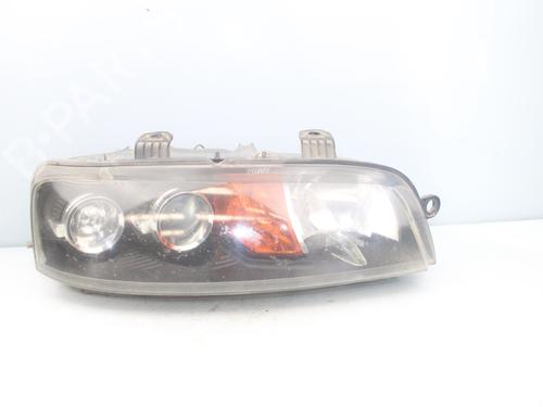 Used Right headlight FIAT PUNTO Hatchback Van (188_) 1.2 60 (60 hp) 17151490