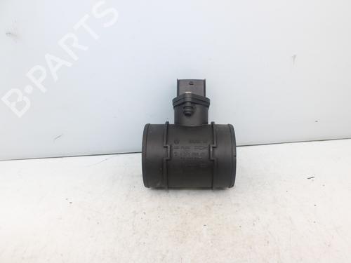 Used Mass air flow sensor OPEL ZAFIRA A MPV (T98) 2.0 DI 16V (F75) (82 hp) 17622428