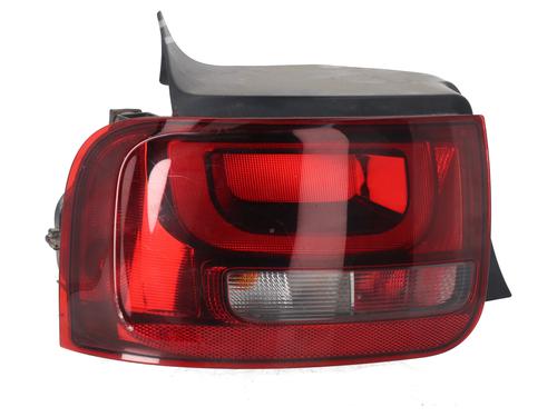 left-taillight-citroen-c4-cactus-2014-36430758 main image