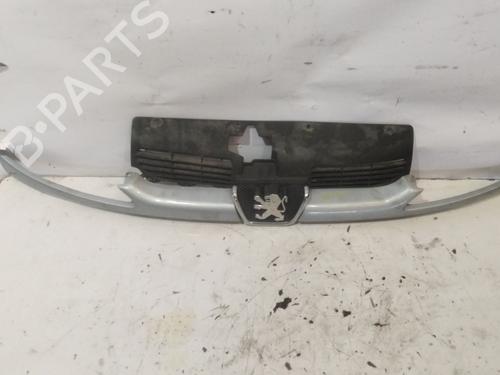 Used Grille Grille 38929213 38929213