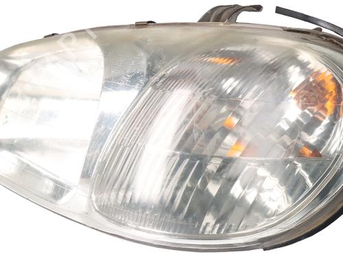 Left headlight KIA CARNIVAL I (UP, FL) 2.9 TDi | BP37718543C28 - Image 4
