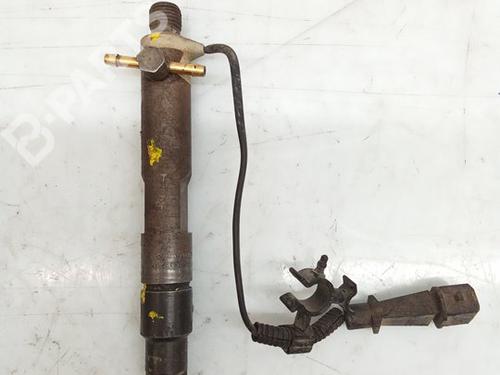 Used Injector Injector SEAT LEON (1M1) 1.9 TDI (110 hp) 8583228 8583228
