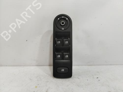 Used Left front window switch RENAULT CAPTUR I (J5_, H5_) [2013-2025]  26440656