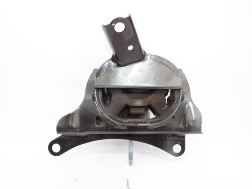 Used Engine mount TOYOTA COROLLA Hatchback (_E21_, _EA1_, _EH1_) 1.8 Hybrid (ZWE211) (98 hp) 15821729