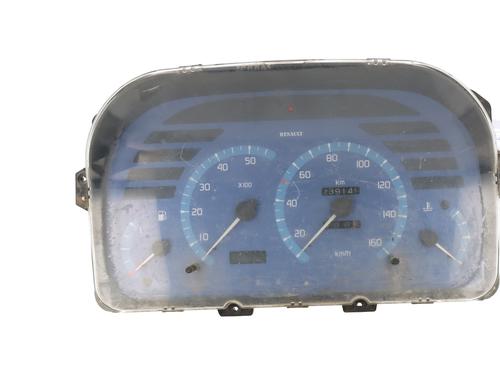 Used Instrument cluster RENAULT MASTER II Van (FD) [1997-2013]  31849059