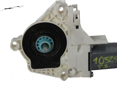 Used Right rear window motor AUDI Q3 (8UB, 8UG) [2011-2020]  31971002