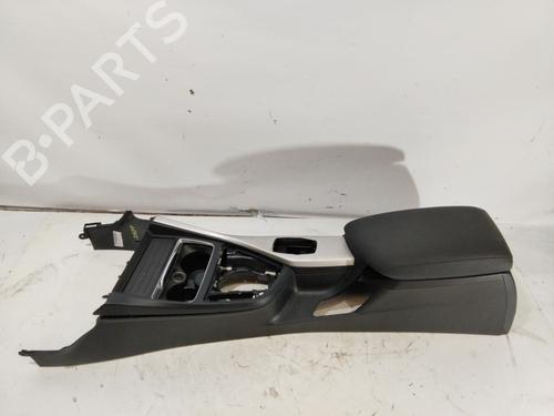 Used Armrest / Center console Armrest / Center console BMW 1 (F20) 118 i (136 hp) 34391774 34391774