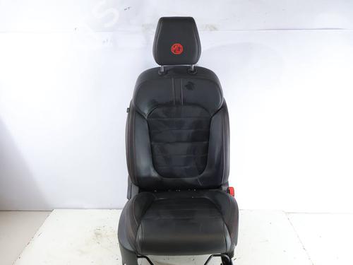 right-front-seat-mg-mg-zs-suv-azs1-2017-39404761 main image