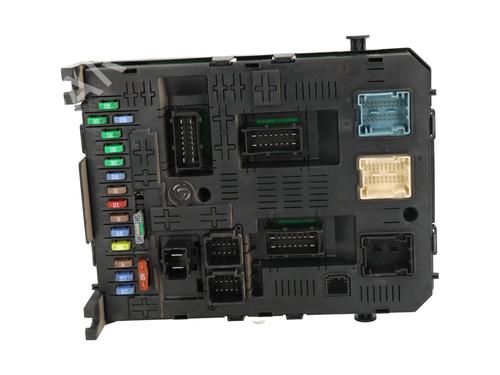 Used Fuse box PEUGEOT 3008 I MPV (0U_) 1.6 HDi 115 / BlueHDi 115 (116 hp) 31331083