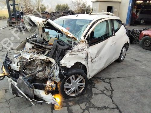 Bakluke CC/Kombi-Kupé TOYOTA AYGO (_B4_) 1.0 VVTi (KGB40) | BP30865329C6 