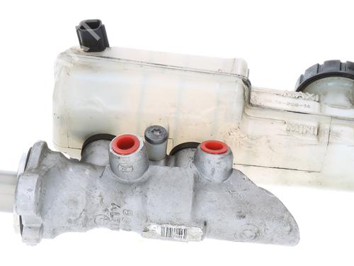 Hovedbremsecylinder RENAULT MEGANE III Hatchback (BZ0/1_, B3_) 1.2 TCe (BZ16, BZ28) (132 hp) 29816798