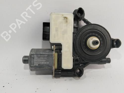 Rudehejsemotor bagstkærm venstre SEAT LEON (5F1)  | BP27215197E23 