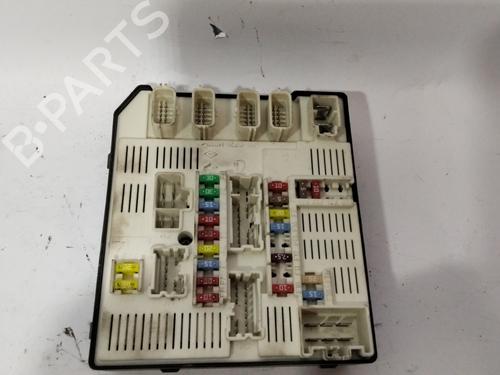 Fuse box RENAULT LAGUNA III (BT0/1) 2.0 dCi (BT01, BT08, BT09, BT0E, BT0K, BT12, BT1C, BT1D,... | BP28728015E1 