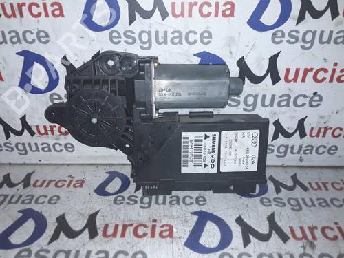 Portierruitmotor rechtsachter AUDI A4 B6 (8E2) 2.5 TDI quattro (180 hp) 8554363