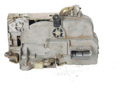 Used Front right lock Front right lock CITROËN BERLINGO / BERLINGO FIRST MPV (MF_, GJK_, GFK_) 1.6 HDI 90 (MF9HX) (90 hp) 33710060 33710060