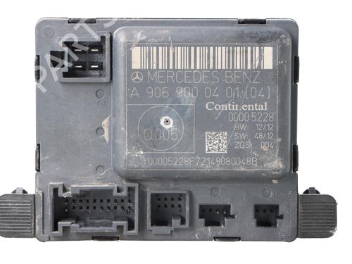 Used Electronic module MERCEDES-BENZ SPRINTER 3-t Platform/Chassis (B906) [2006-2018]  32300278