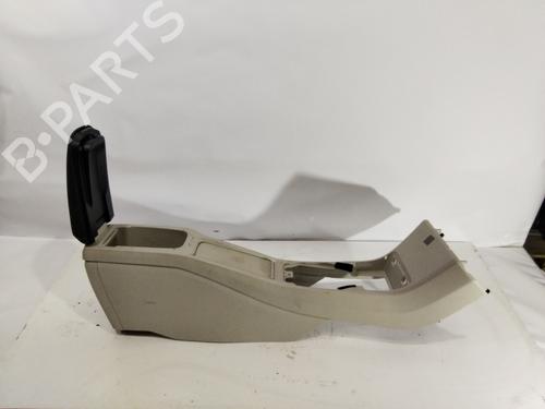 Armlæn VOLVO V40 Hatchback (525) D2 | BP32292995I20