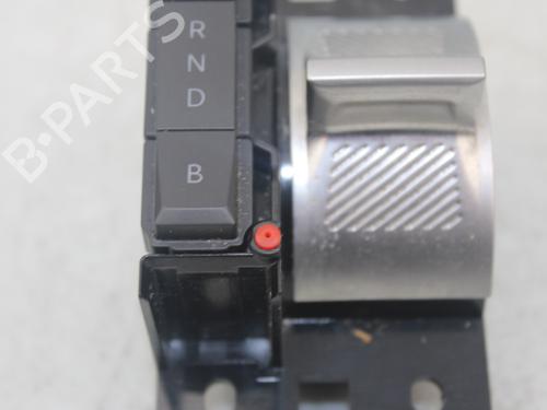 Gear lever PEUGEOT 2008 II (UD_, US_, UY_, UJ_, UR_, UC_) e-2008 (UKZKXZ) | BP17612892M90 