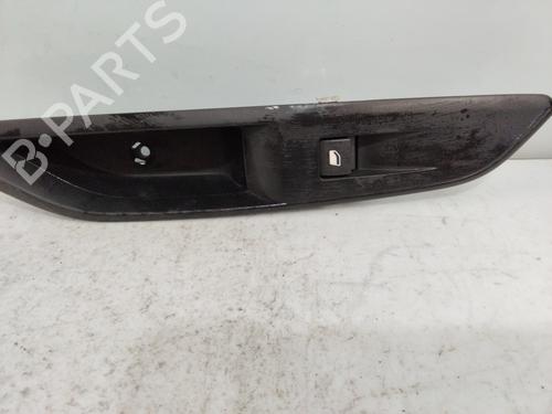 Interrupteur de vitre arrière droite PEUGEOT 3008 I MPV (0U_) [2009-2017]  30476739