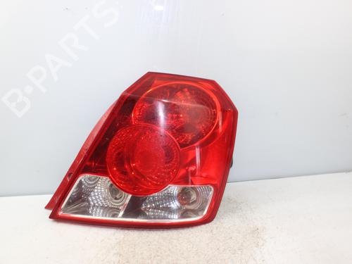 Used Rear center light CHEVROLET AVEO / KALOS Hatchback (T200) 1.4 (83 hp) 18484053