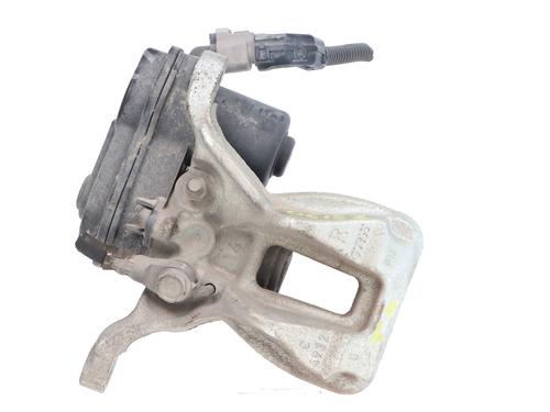 right-rear-brake-caliper-toyota-c-hr-_x1_-2016-33239079 main image