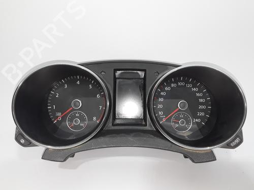 Used Instrument cluster VW GOLF VI (5K1) 1.6 BiFuel (102 hp) 11028558