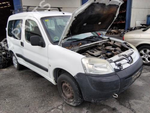 Right headlight CITROËN BERLINGO / BERLINGO FIRST MPV (MF_, GJK_, GFK_) 1.9 D (MFWJZ) | BP32234530C29 