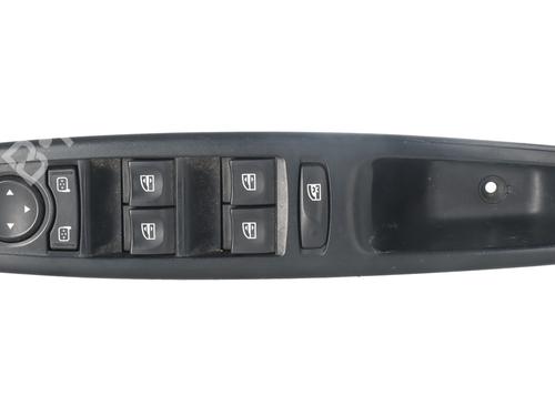 Used Left front window switch Left front window switch RENAULT SCÉNIC III (JZ0/1_) [2008-2016] 33798779 33798779