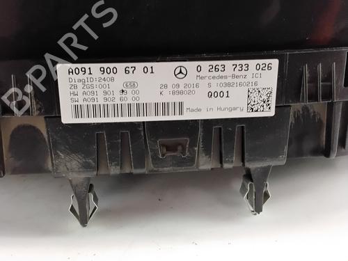 Instrument cluster INFINITI QX30 2.2 D AWD | BP28814058C47