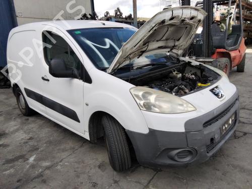 Gebruikte PEUGEOT PARTNER Box Body/MPV [2008-2025]  4335117 Onderdelen