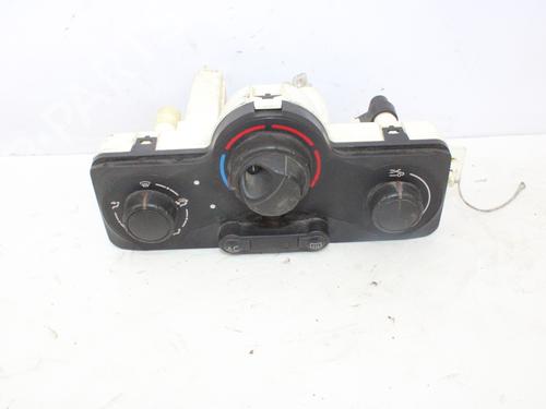 Commande Chauffage RENAULT MEGANE II (BM0/1_, CM0/1_) 1.5 dCi (BM1E, CM1E) (106 hp) 15225477