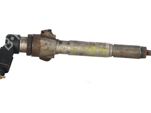 Used Injector RENAULT SCÉNIC II (JM0/1_) 1.5 dCi (JM1E, JM16) (106 hp) 32146817