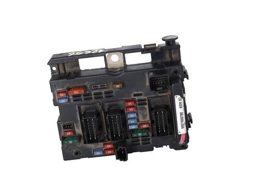 Used Fuse box Fuse box PEUGEOT 206 Hatchback (2A/C) 2.0 HDI 90 (90 hp) 39752228 39752228