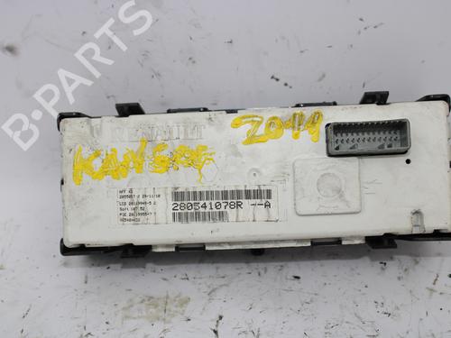 Display monitor RENAULT CLIO III (BR0/1, CR0/1)  | BP11986688C48 