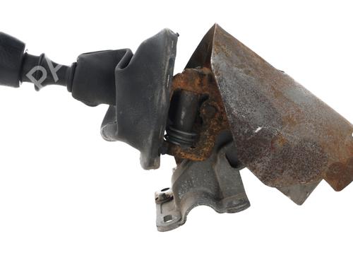 Used Gear lever RENAULT TRAFIC II Platform/Chassis (EL) 1.9 dCi 100 (EL0C) (101 hp) 30808474