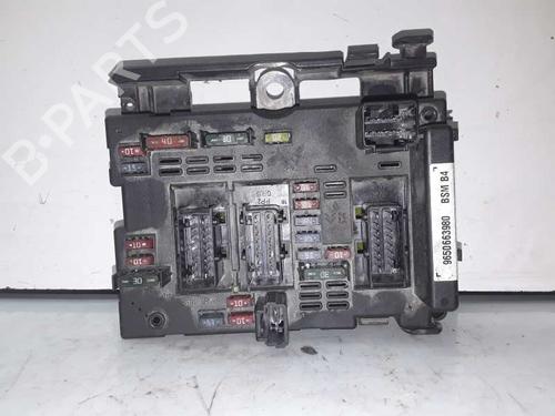 Zekeringkast PEUGEOT 206 Hatchback (2A/C) [1998-2012]  8576242