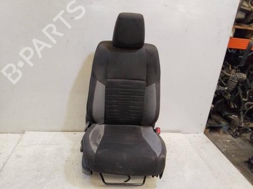 Used Right front seat TOYOTA AURIS (_E18_) 1.8 Hybrid (ZWE186_, ZWE186R) (136 hp) 19094836