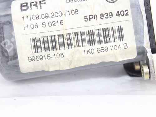 Right rear window motor VW GOLF V (1K1)  | BP15880686E22 