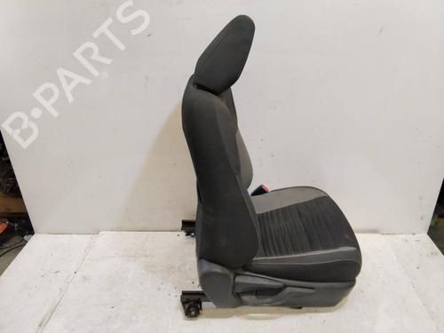 Right front seat TOYOTA AURIS (_E18_) 1.8 Hybrid (ZWE186_, ZWE186R) | BP19094836C16 