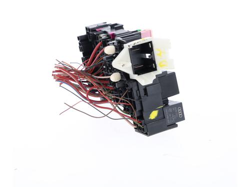Fuse box VW GOLF VII (5G1, BQ1, BE1, BE2)  | BP29395057E1 