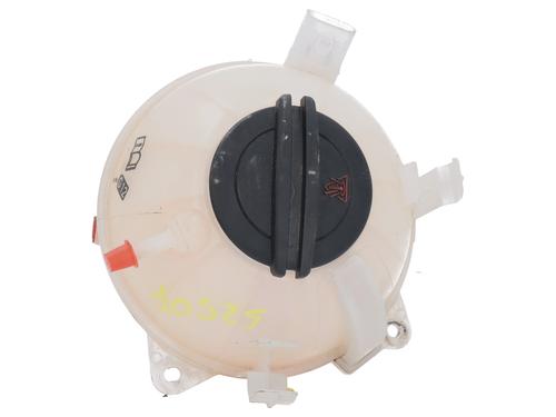 Ekpansionstank AUDI Q3 (8UB, 8UG) [2011-2020]  31113867