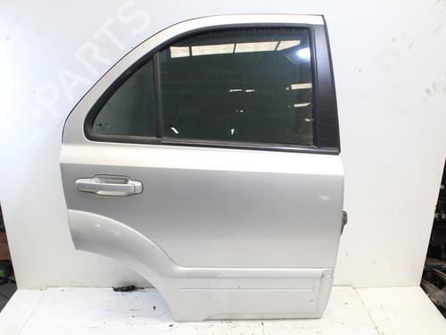 Used Right rear door KIA SORENTO I (JC) 2.5 CRDi 4WD (140 hp) 17388500
