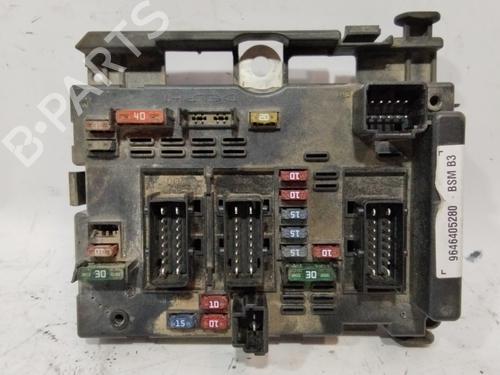 Used Fuse box CITROËN XSARA (N1) 2.0 16V (163 hp) 28812374